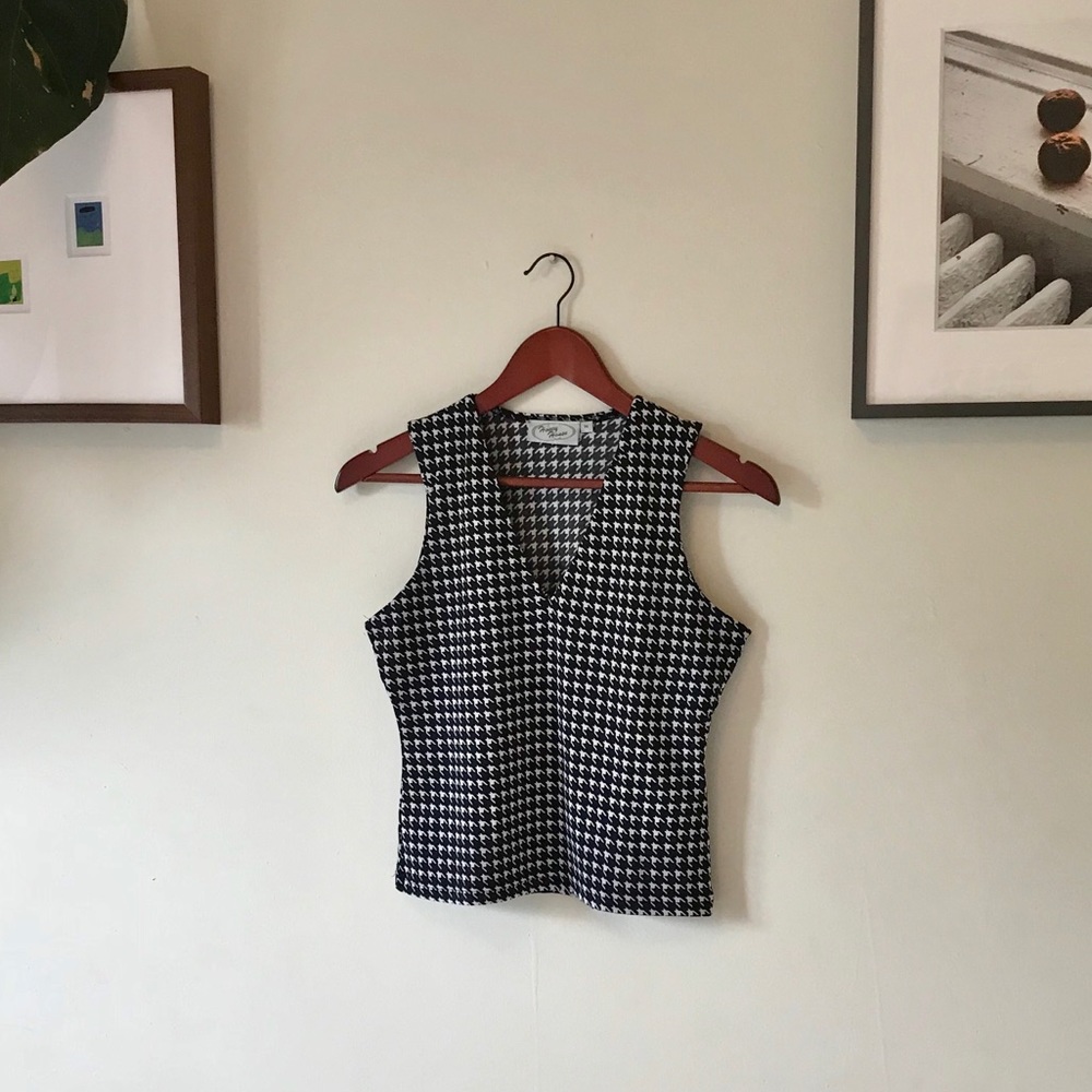 Vintage Houndstooth V-neck crop top tank